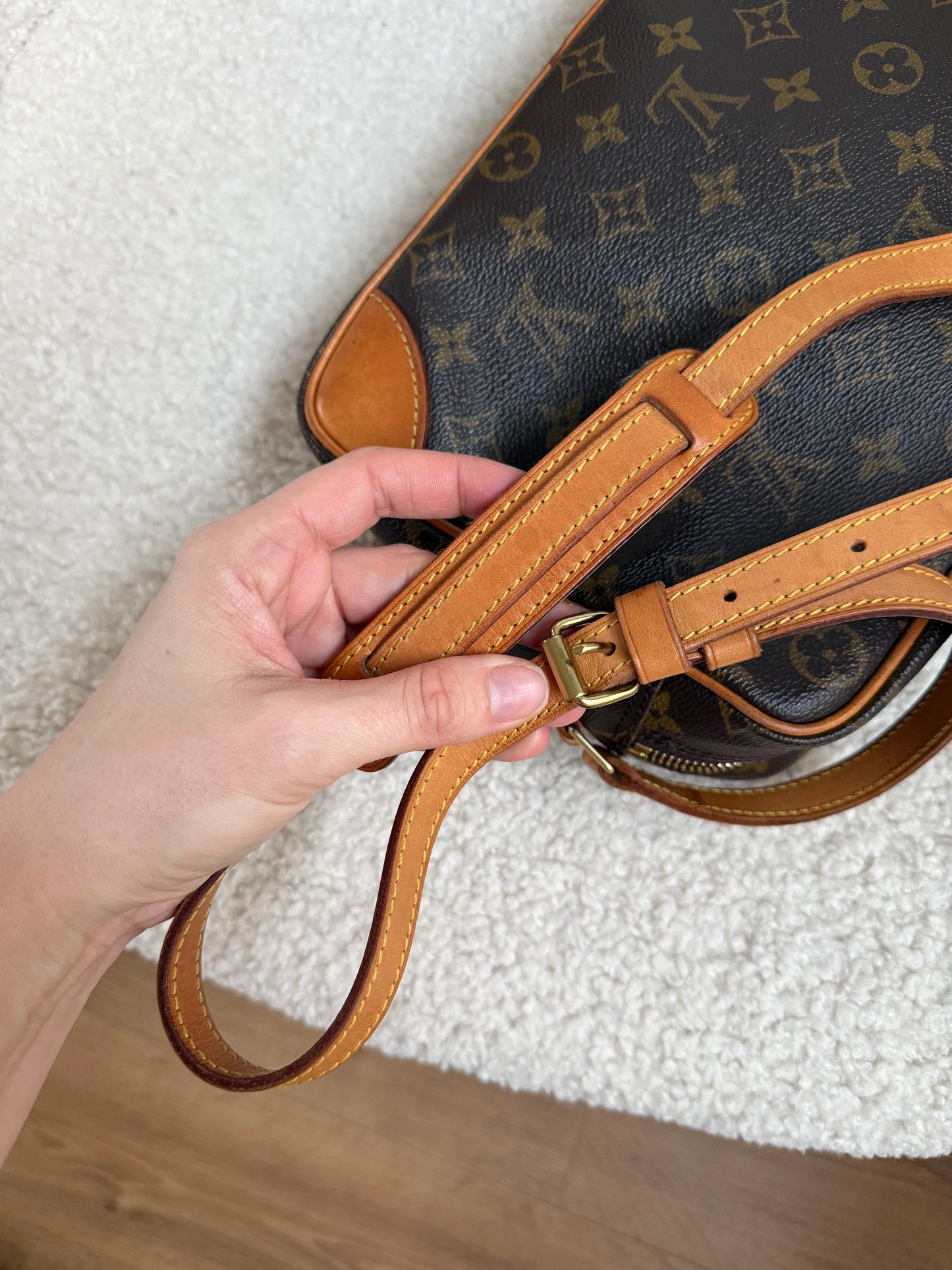 Louis Vuitton Trocadero 30