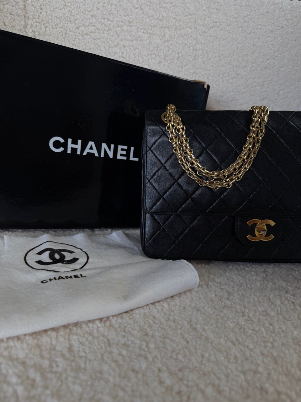 Chanel Classic medium Double Flap