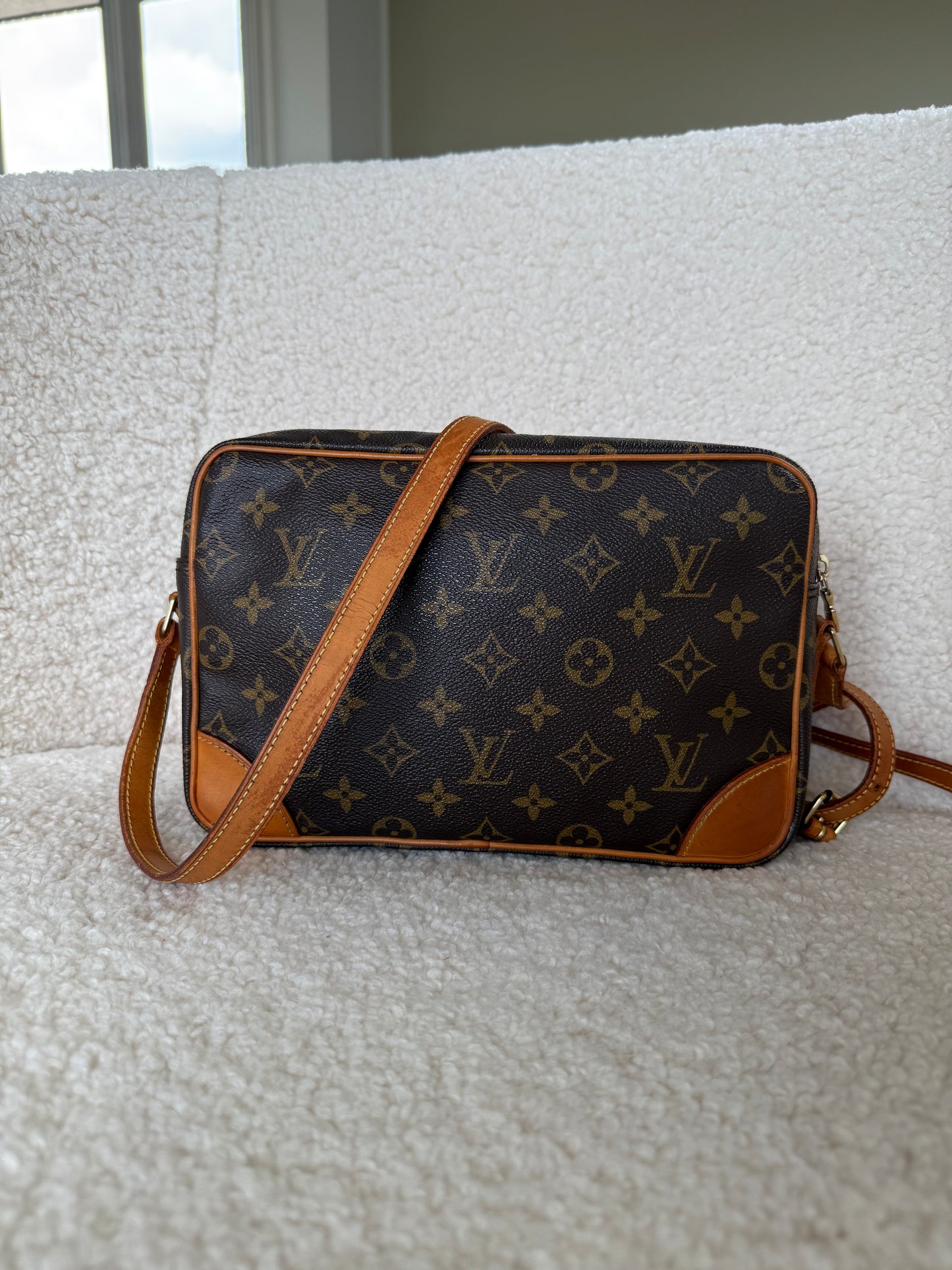 Louis Vuitton Trocadéro 27