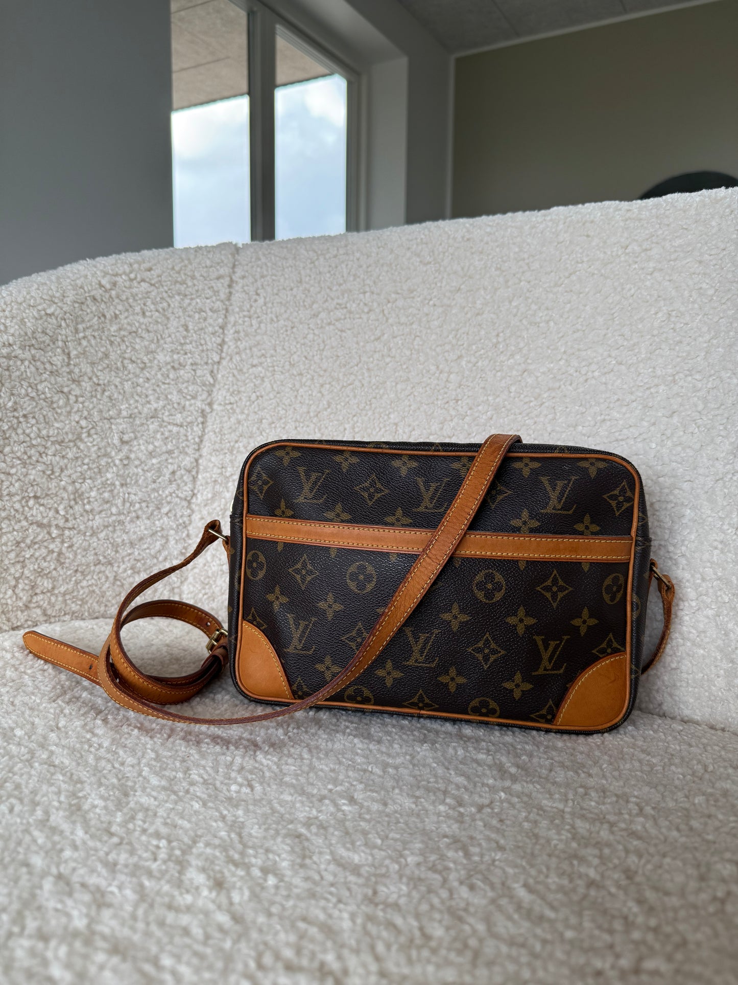 Louis Vuitton Trocadéro 27