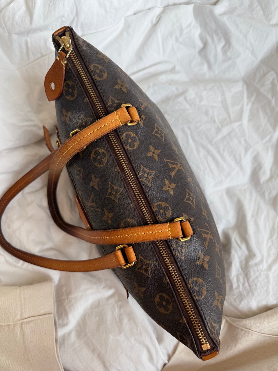 Louis Vuitton Jena pm