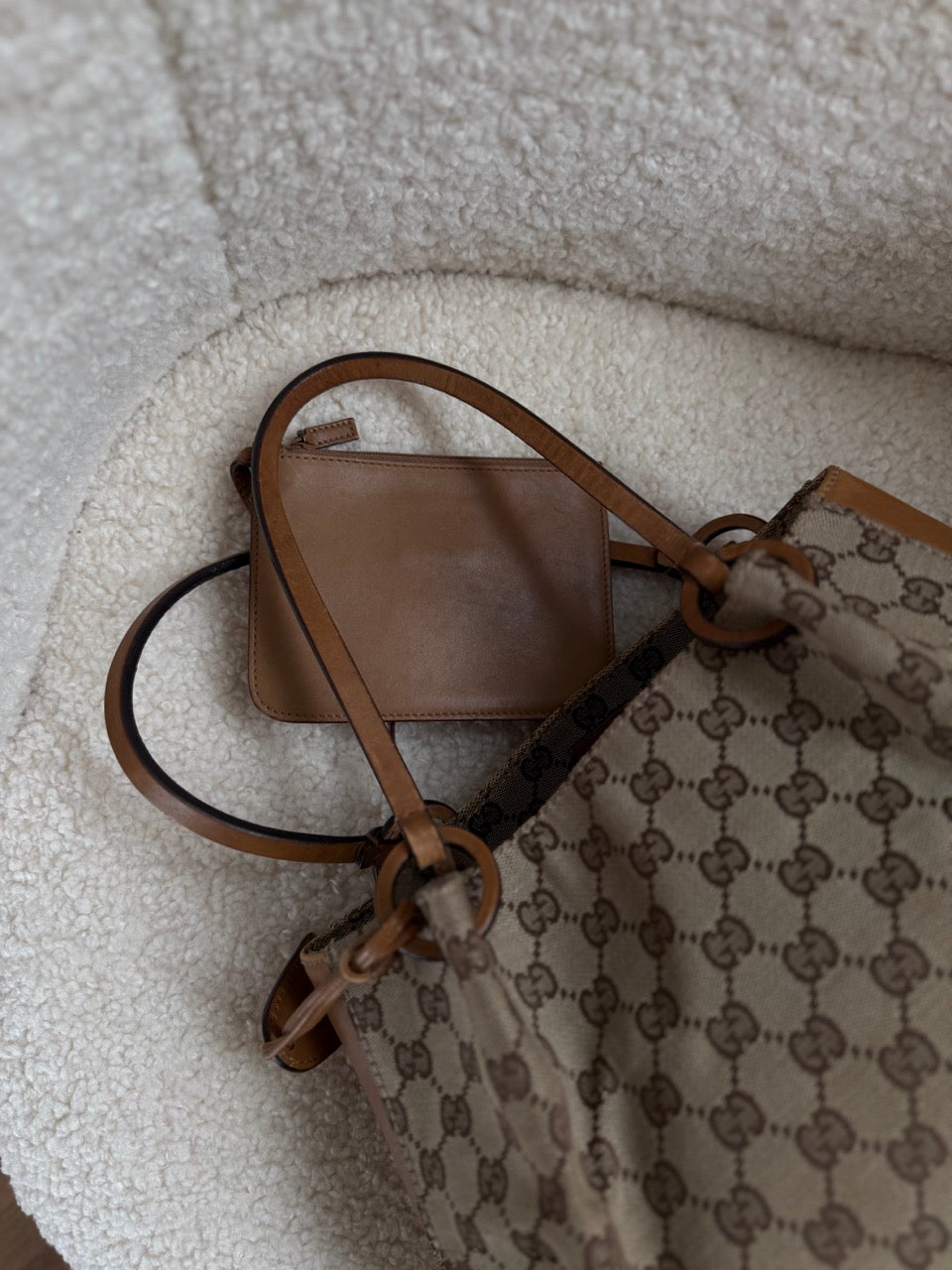Gucci Joy Boston Tote Medium Beige