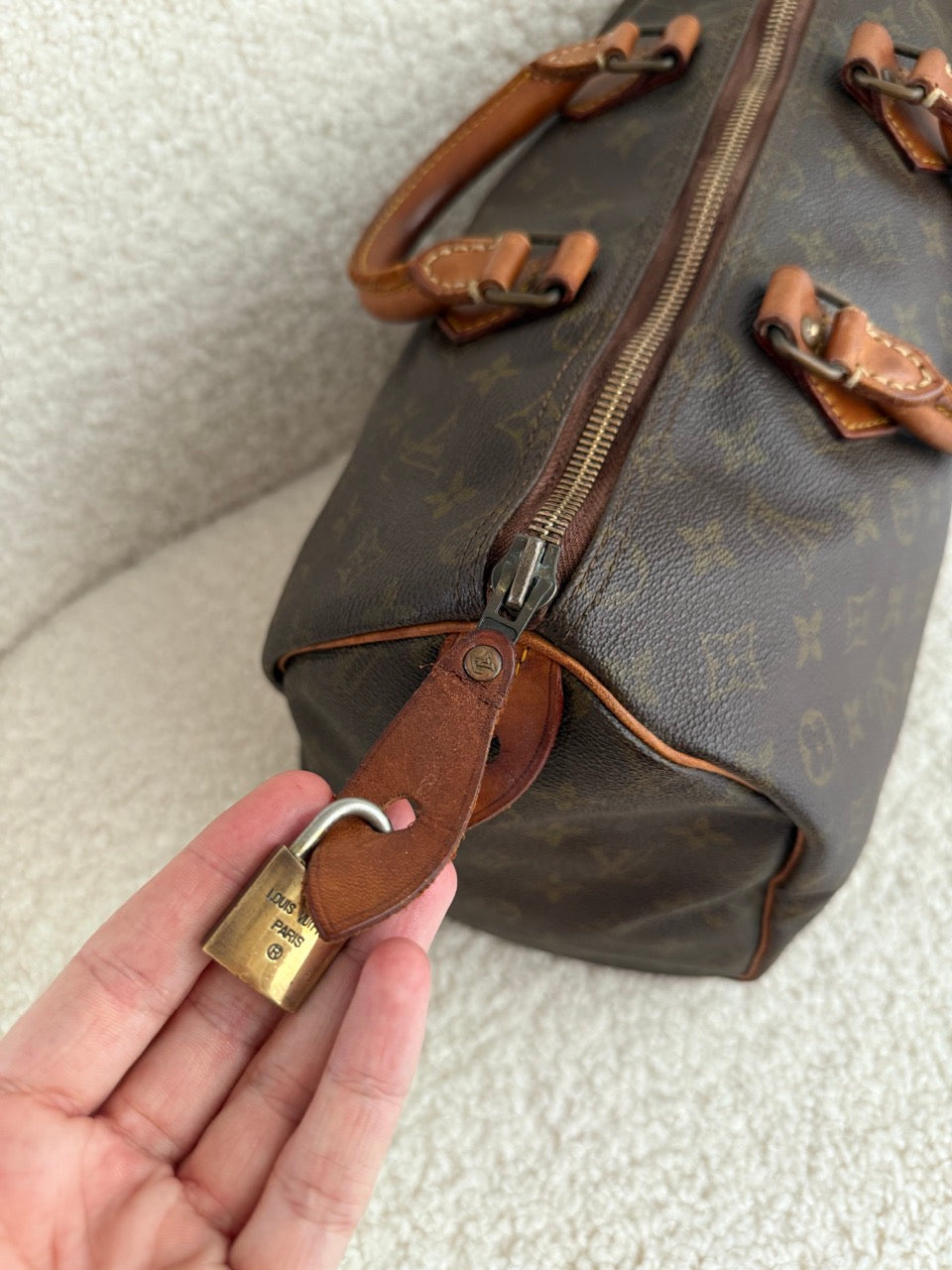 Louis Vuitton Speedy 35