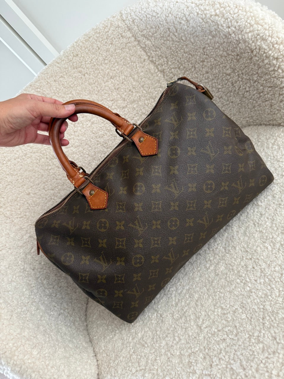 Louis Vuitton Speedy 35