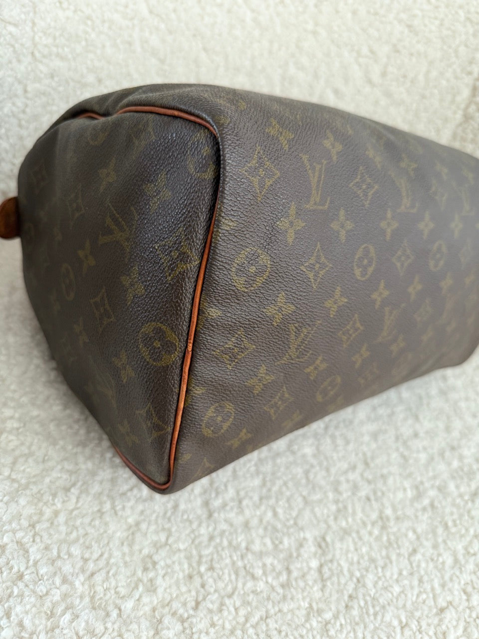 Louis Vuitton Speedy 35
