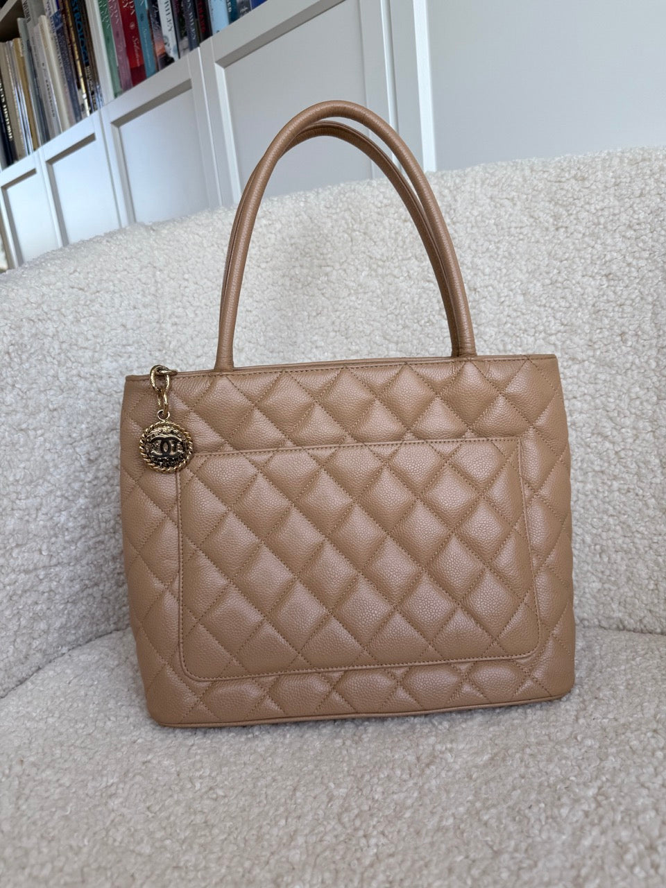 Chanel Médallion Caviar Tote Beige