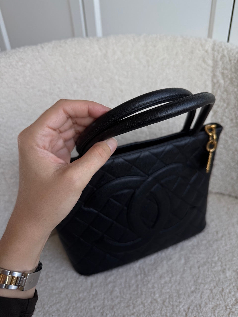 Chanel Médallion Caviar Tote Black
