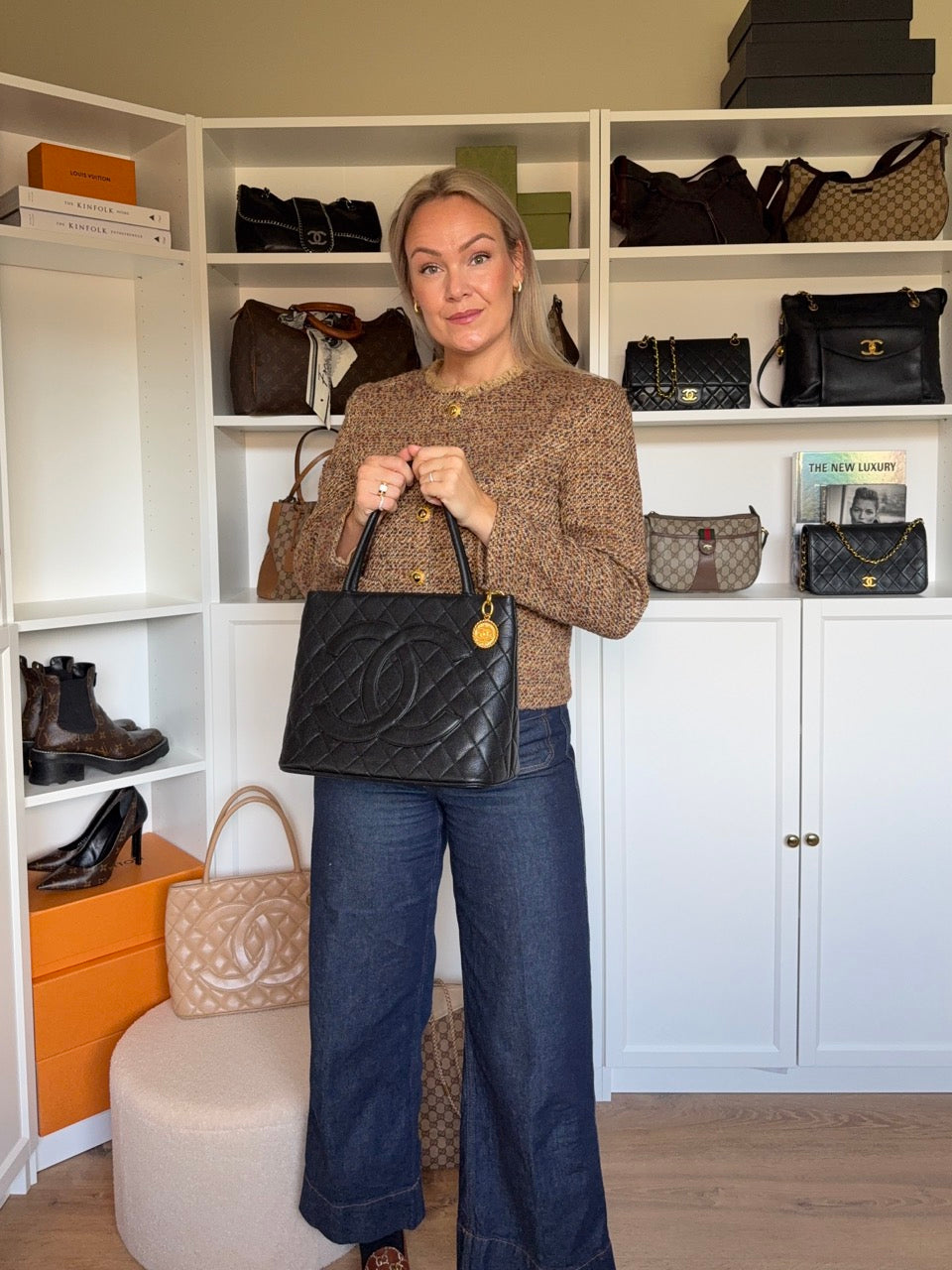 Chanel Médallion Caviar Tote Black