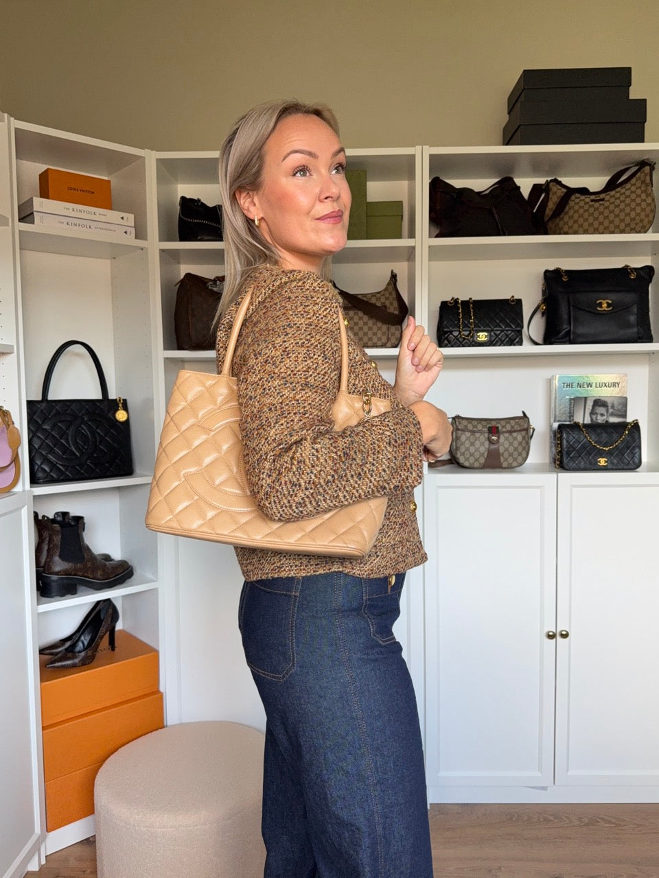 Chanel Médallion Caviar Tote Beige