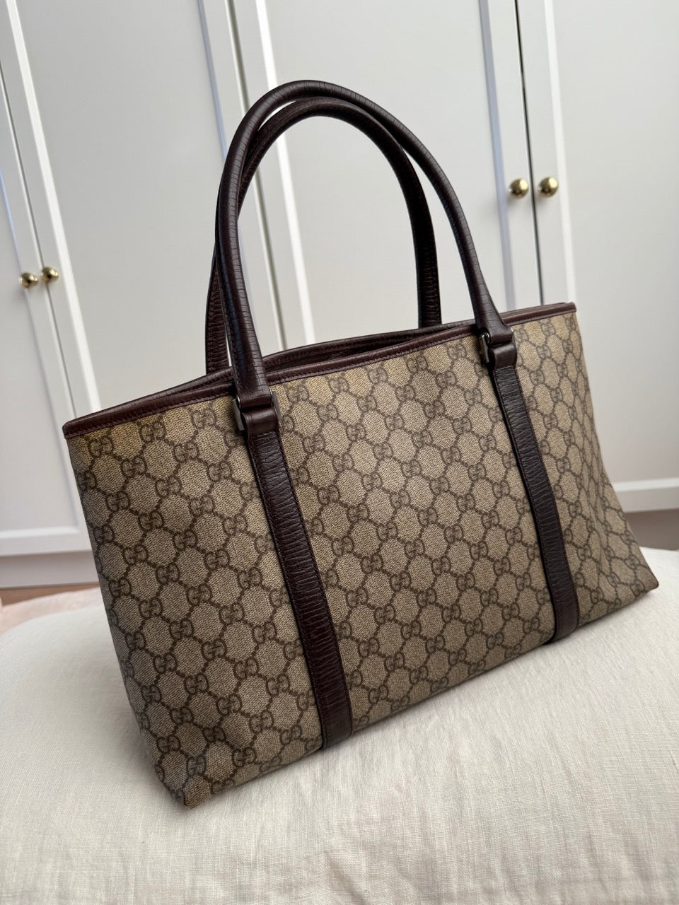 Gucci Tote Brown Detail