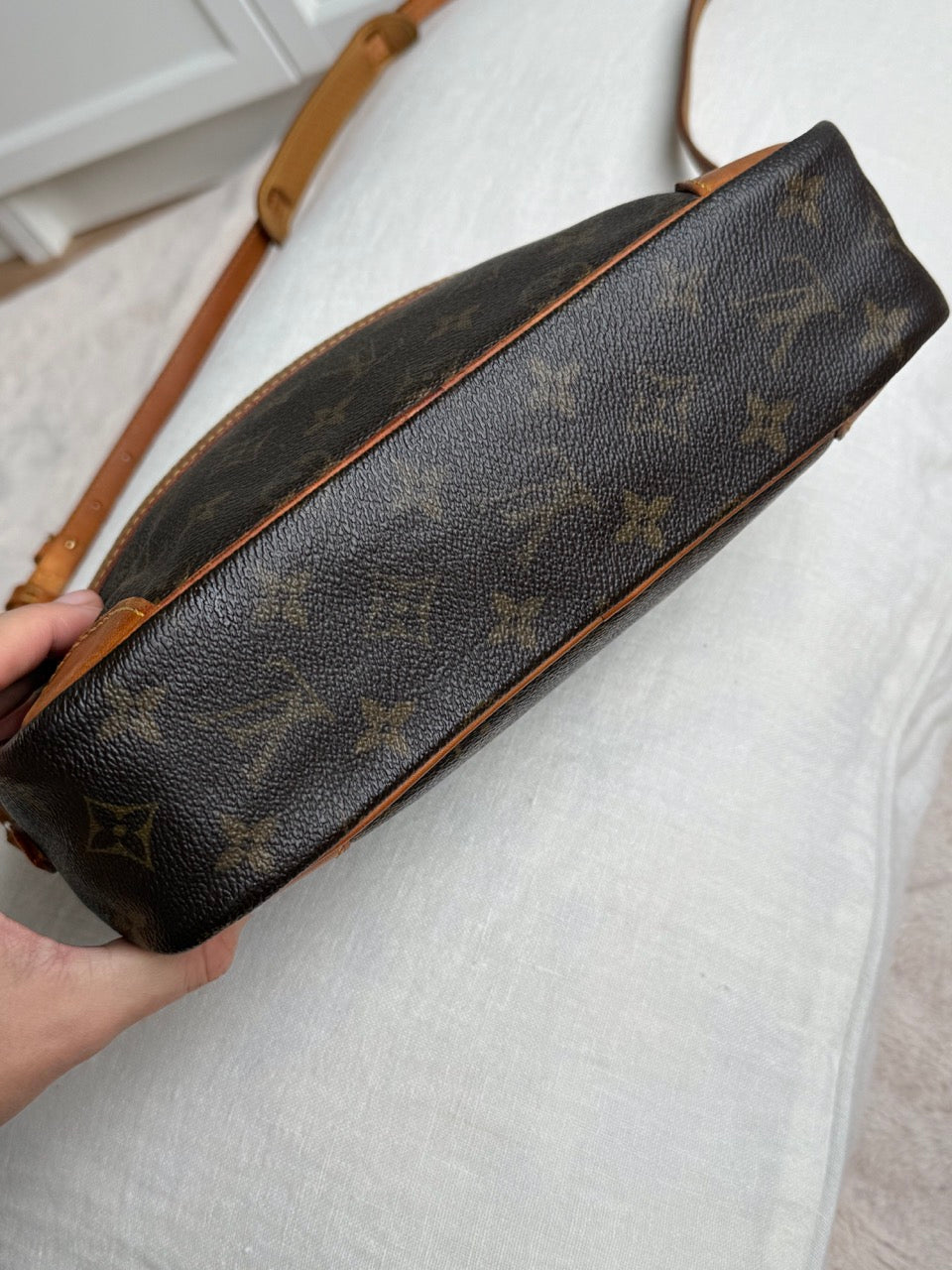 Louis Vuitton Trocadero 27"