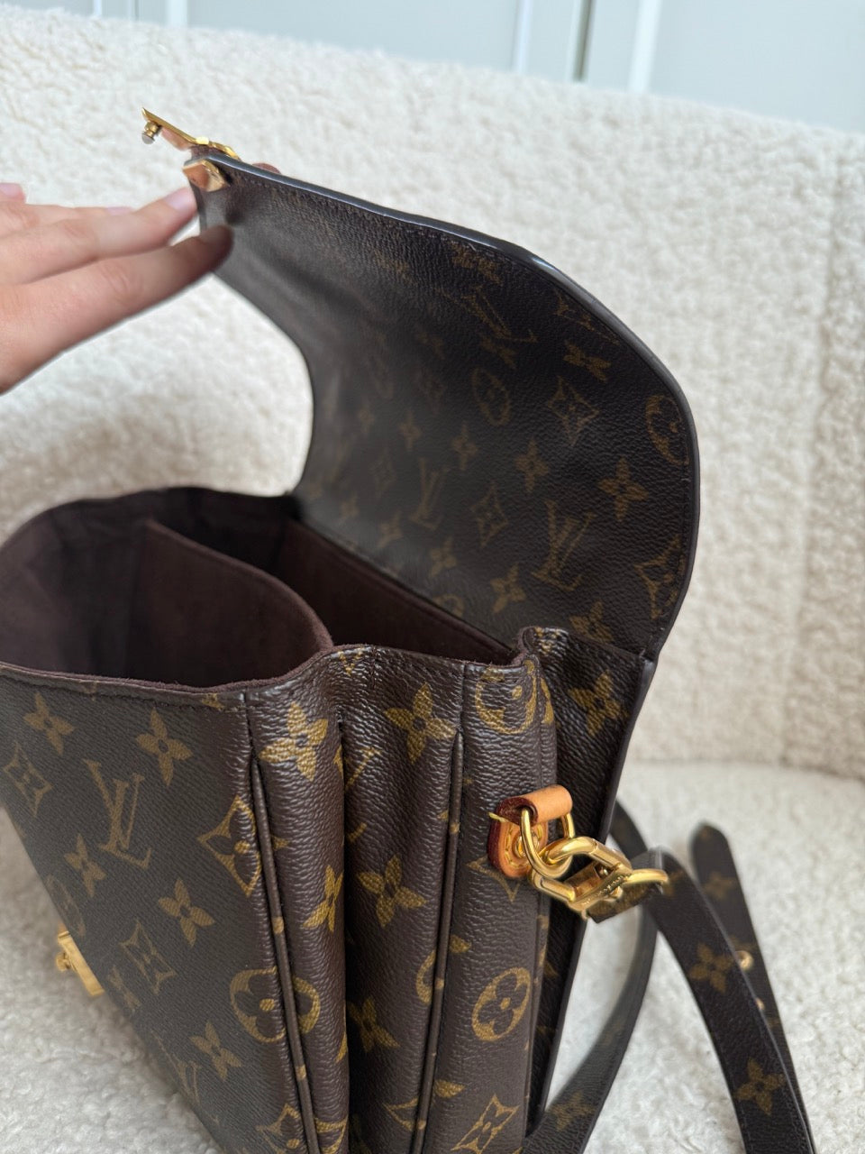 Louis Vuitton Metis