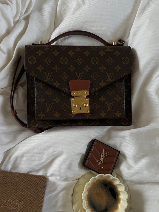 Louis Vuitton Monceau 28"