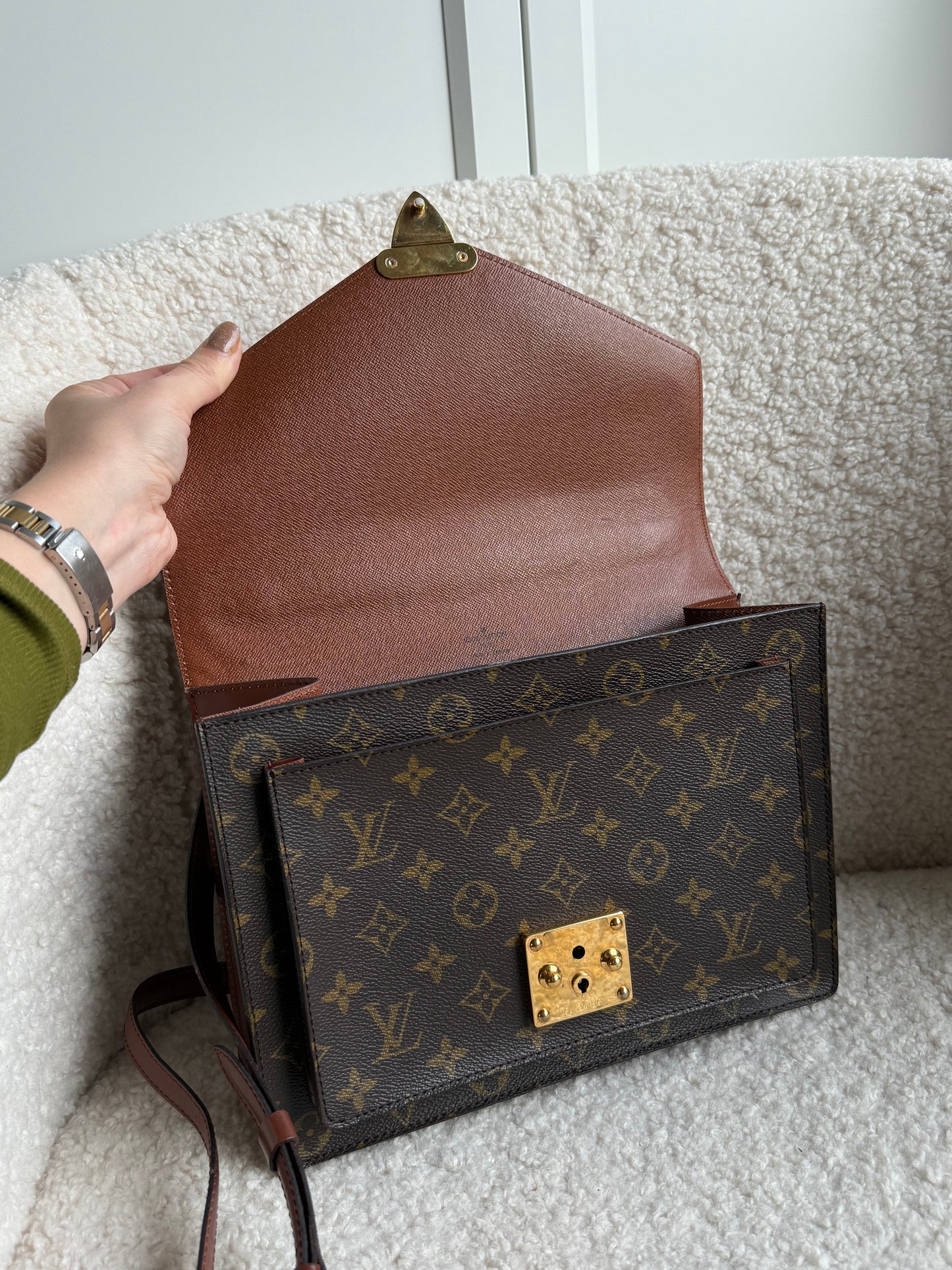 Louis Vuitton Monceau 28