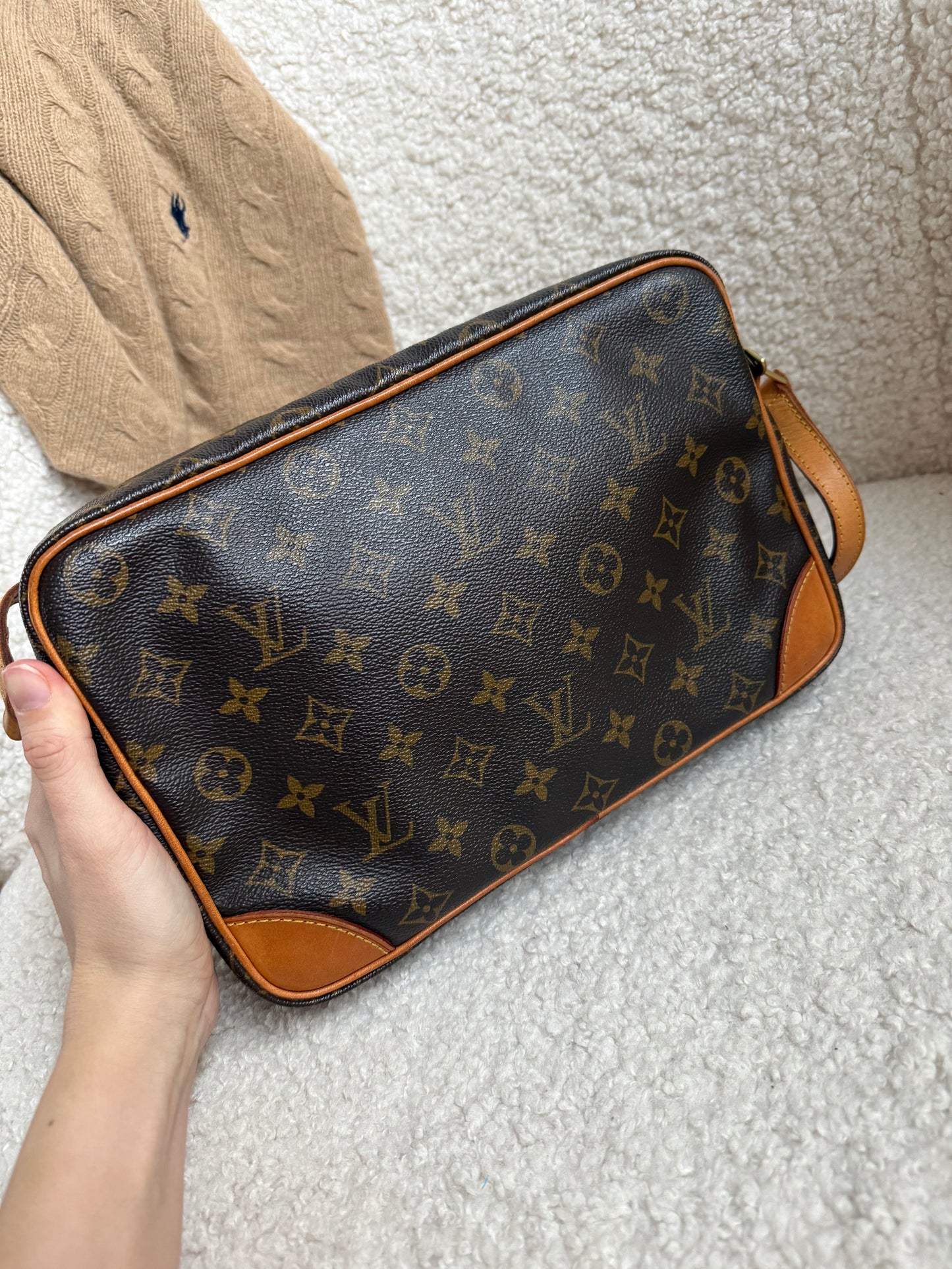 Louis Vuitton Trocadero 30