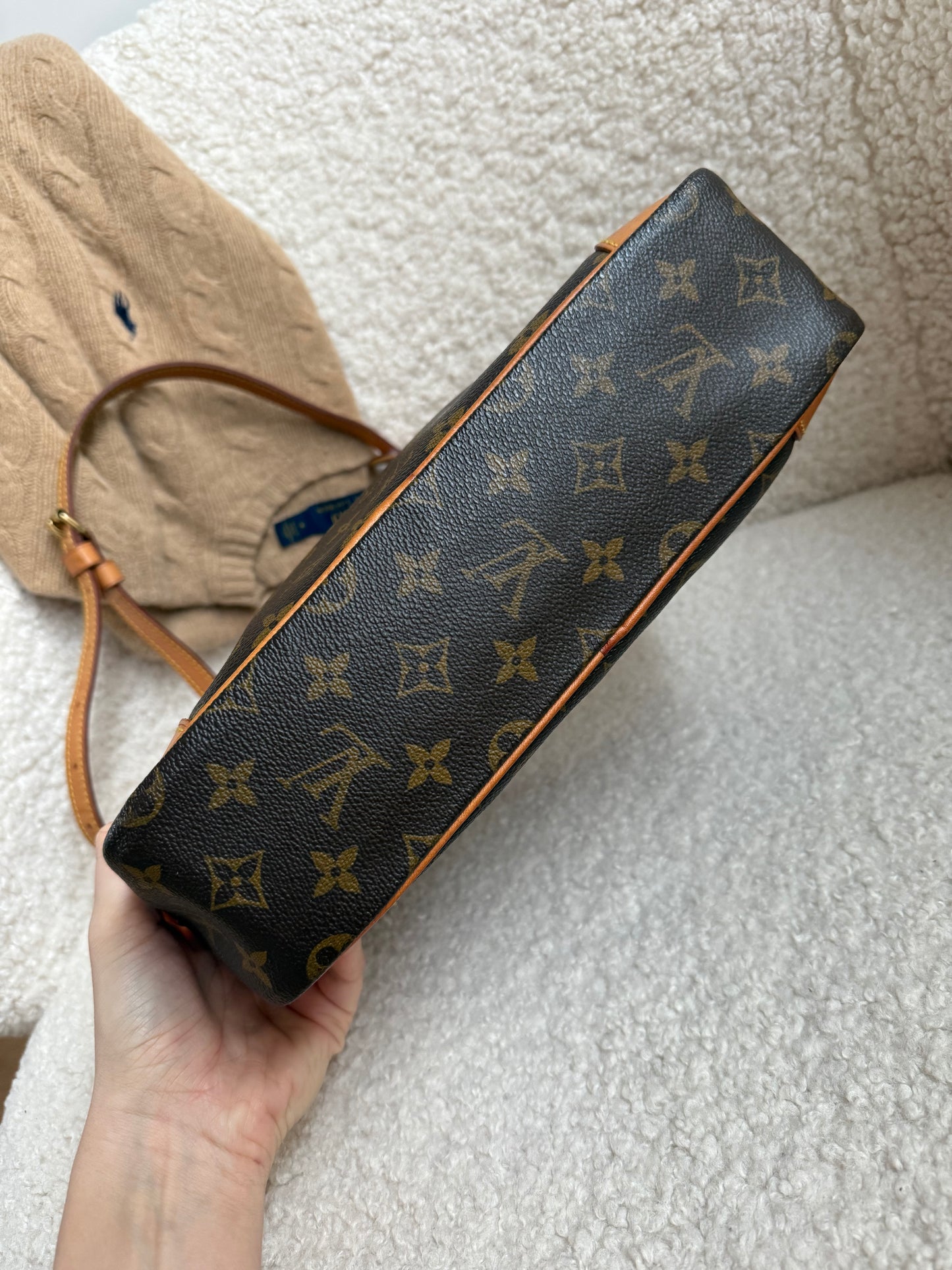 Louis Vuitton Trocadero 30