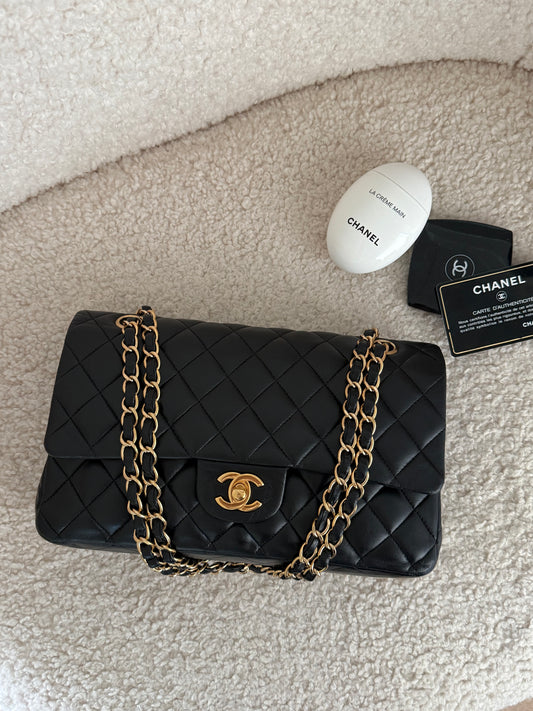 Chanel Classic Medium