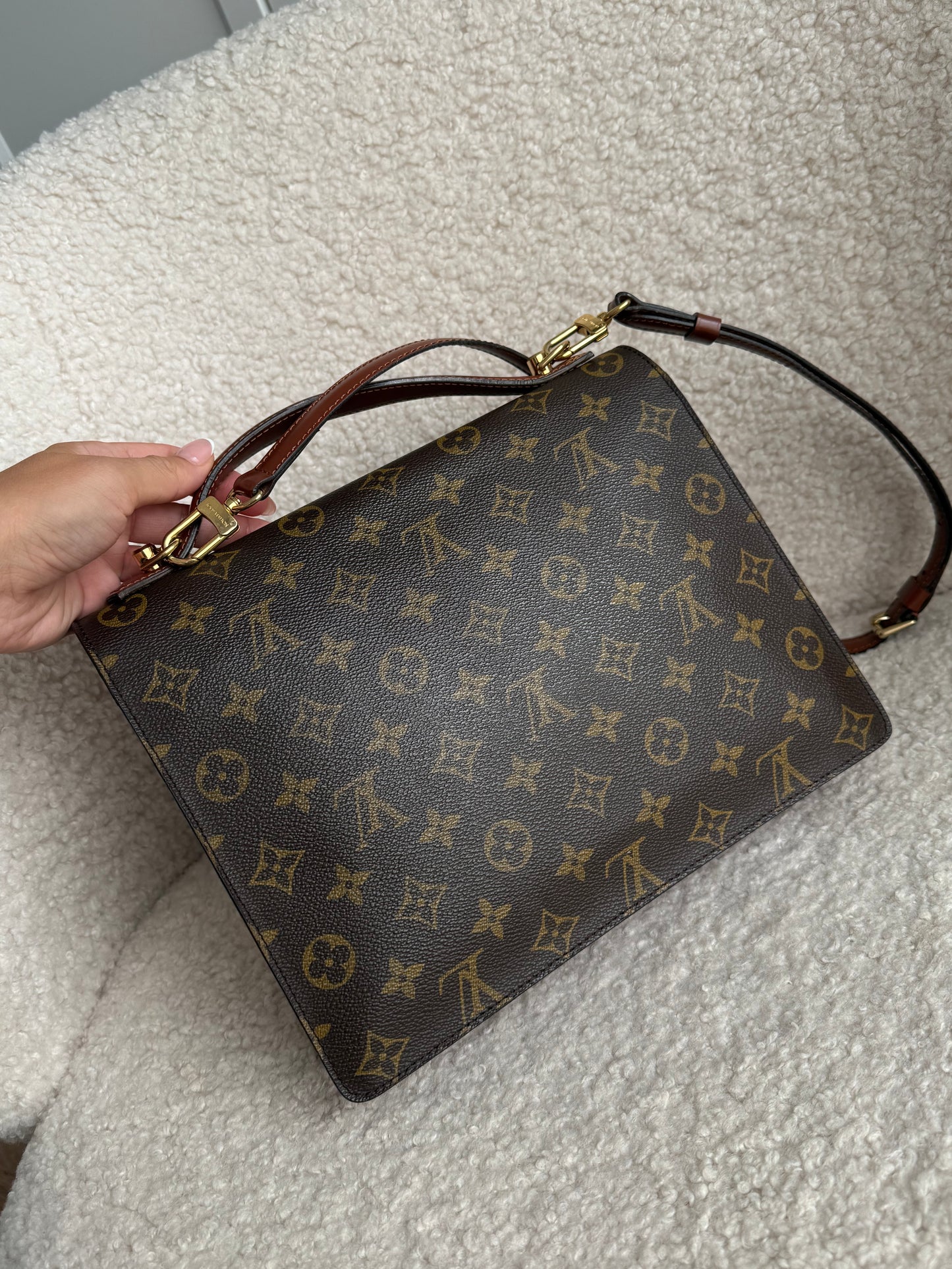 Louis Vuitton Monceau 28
