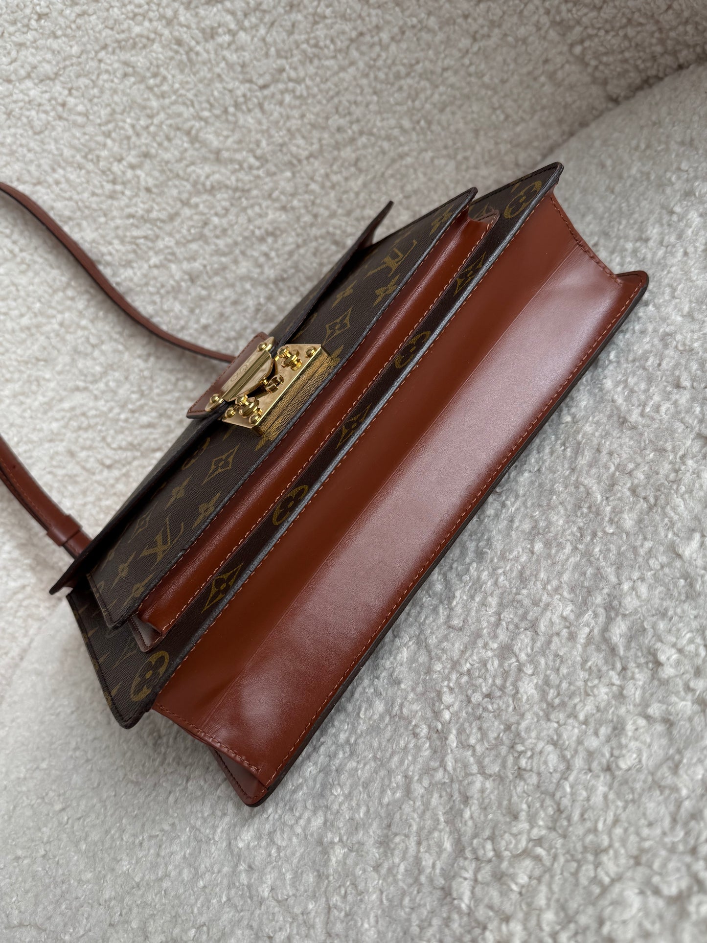 Louis Vuitton Monceau 28