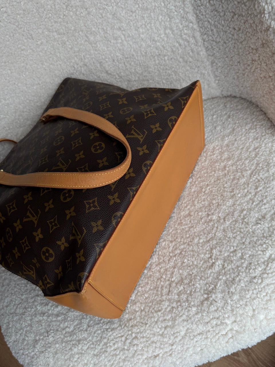 Louis Vuitton Mezzo Medium