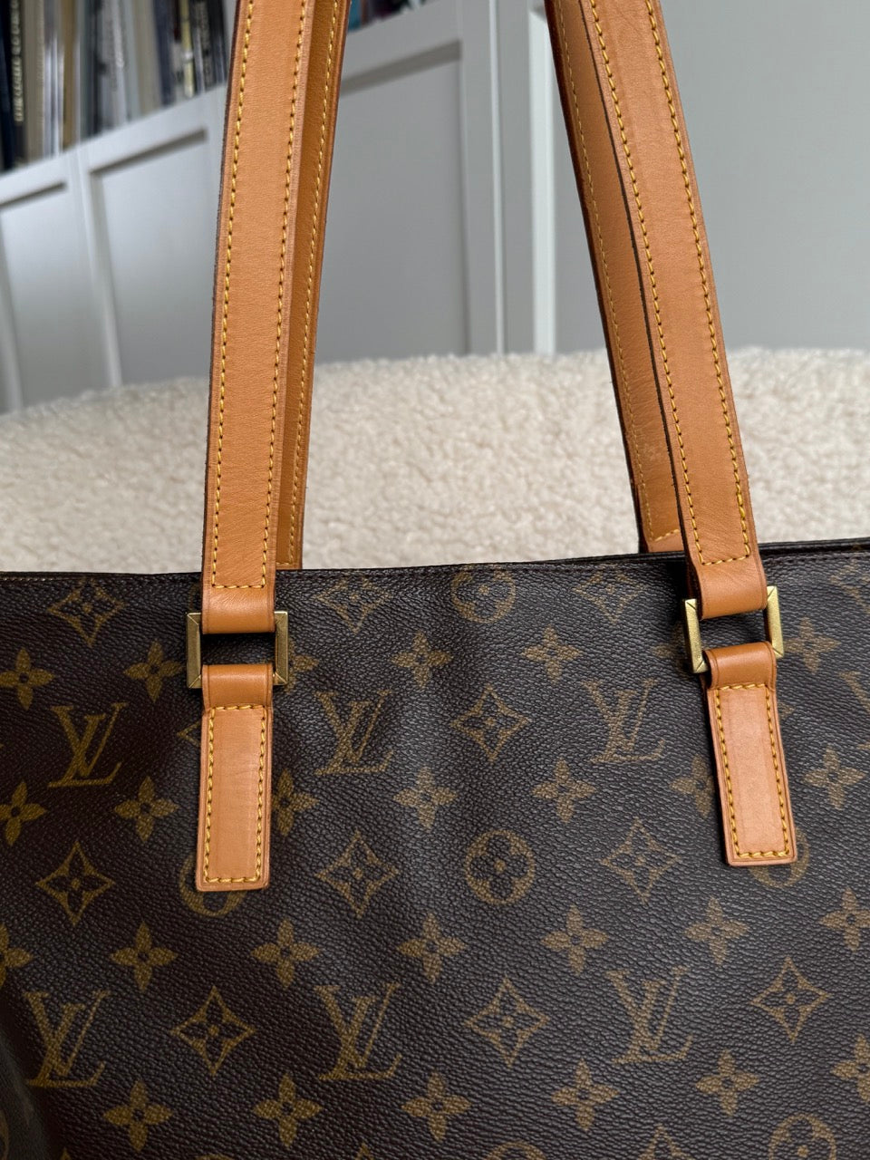 Louis Vuitton Mezzo Medium