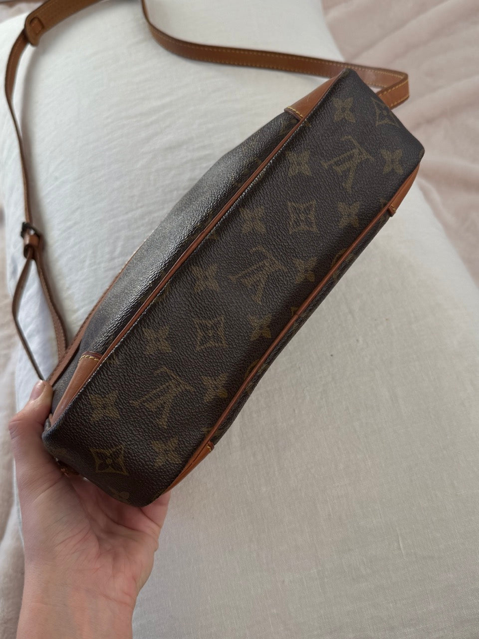 Louis Vuitton Trocadero 27"