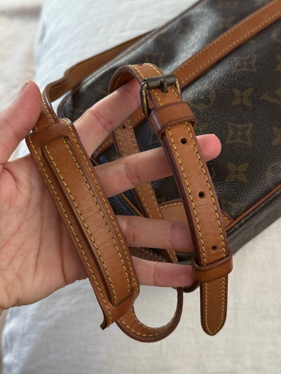 Louis Vuitton Trocadero 27"