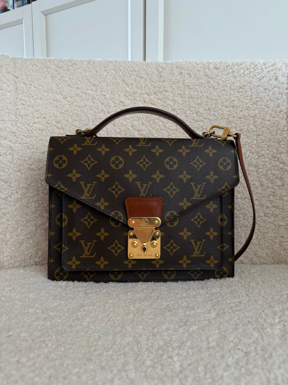 Louis Vuitton Monceau 28"