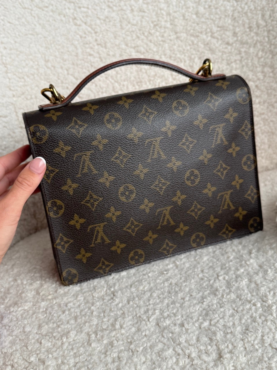 Louis Vuitton Monceau 26