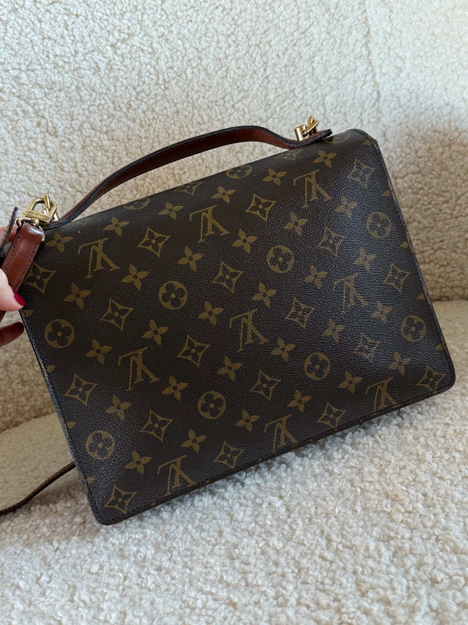 Louis Vuitton Monceau 28"