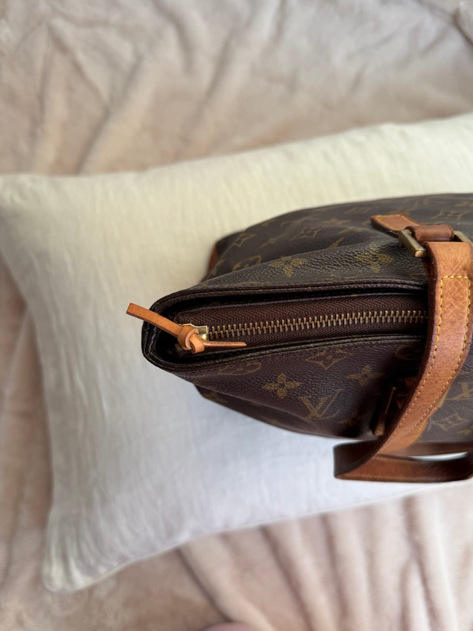 Louis Vuitton Mezzo