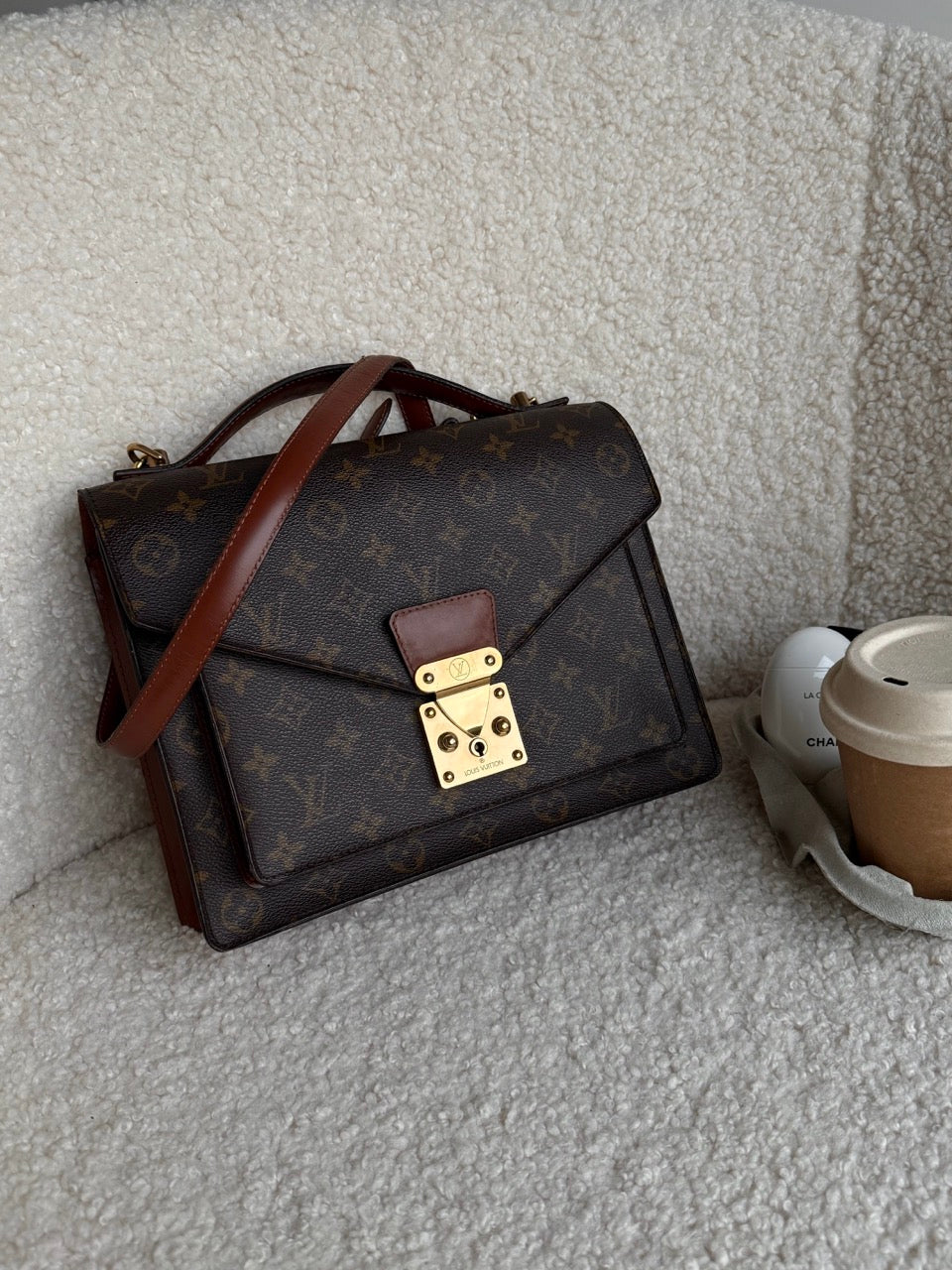 Louis Vuitton Monceau 28"