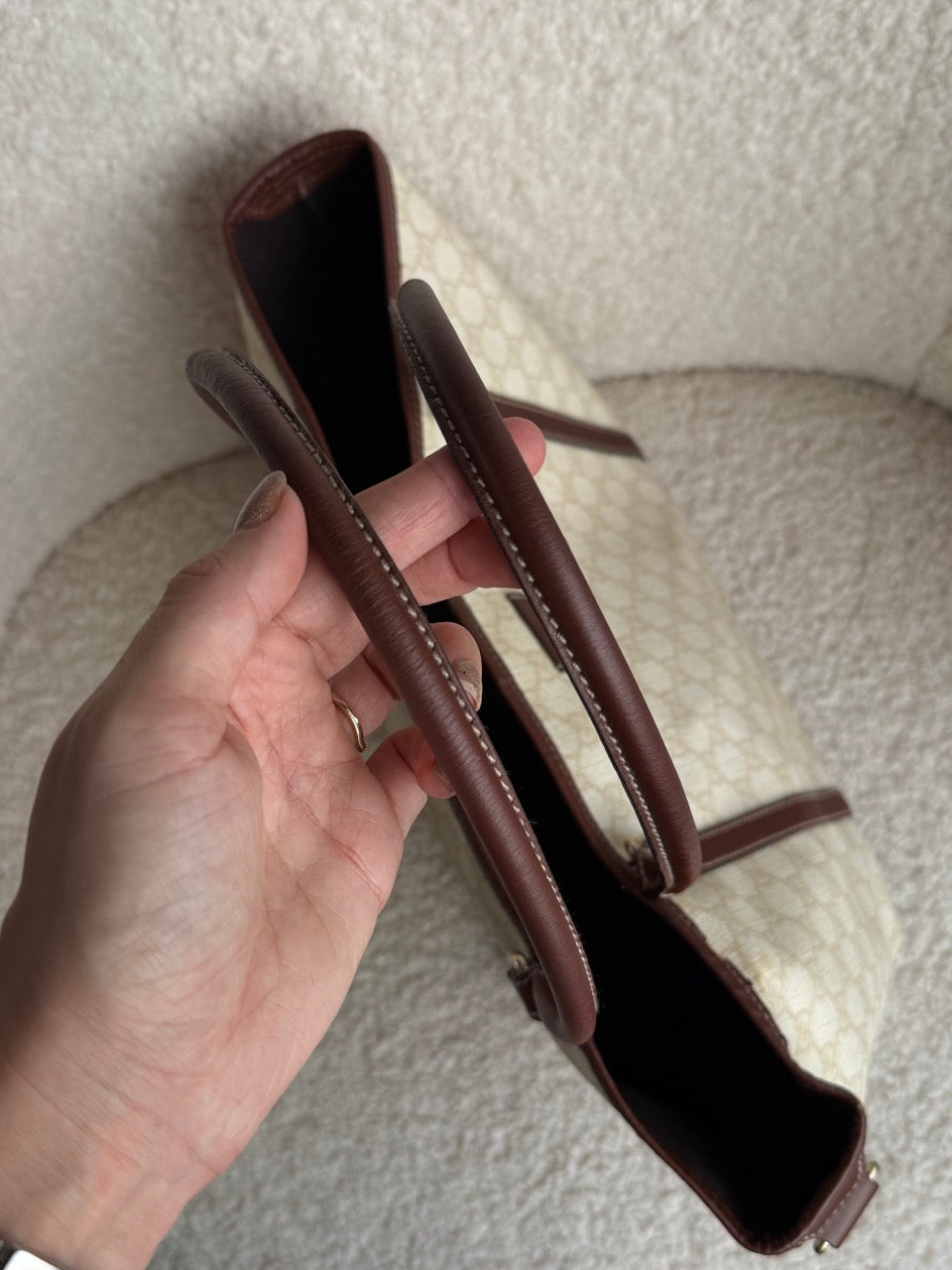 Gucci Monogram Tote beige