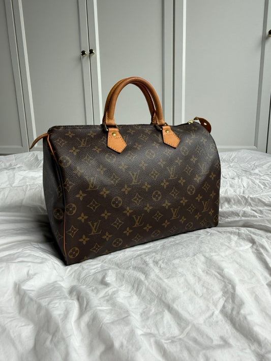 Louis Vuitton Speedy 35