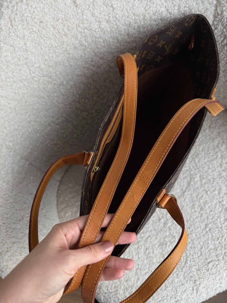 Louis Vuitton Shopper