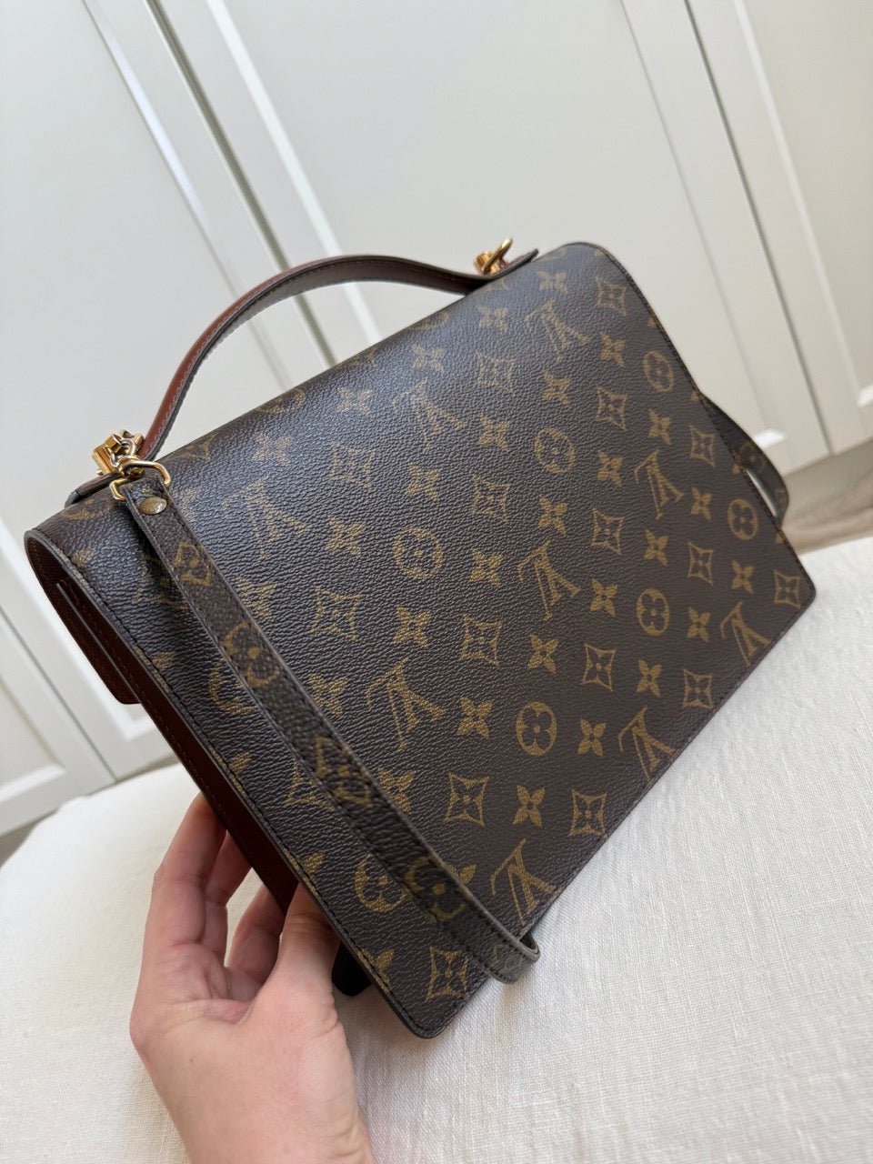 Louis Vuitton Monceau 28