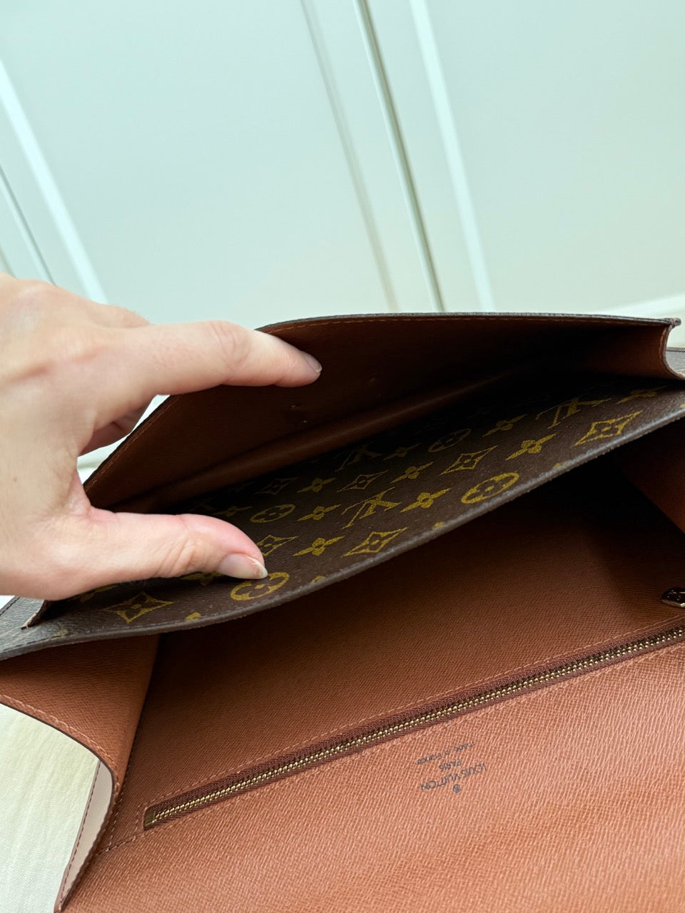 Louis Vuitton Monceau 28