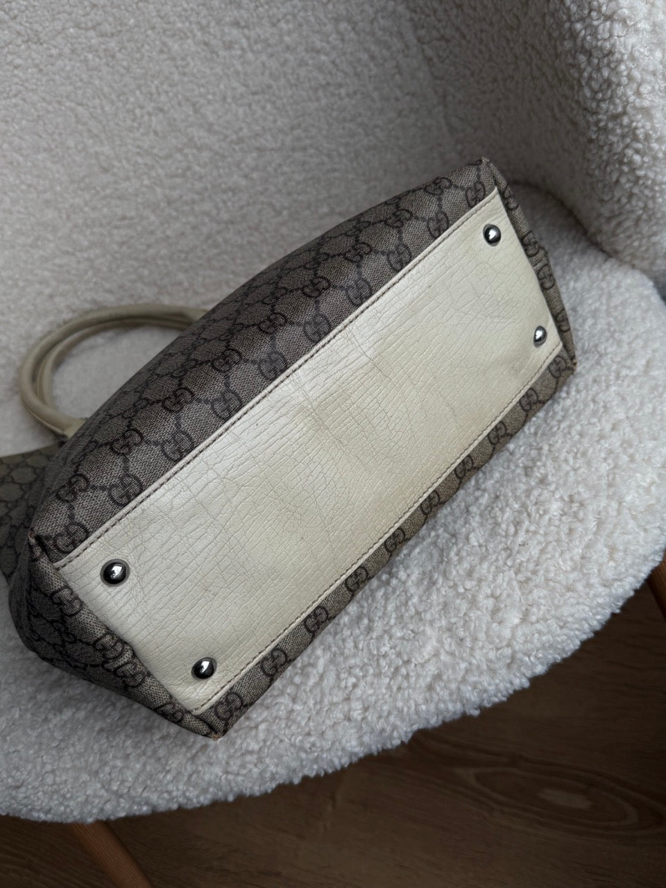Gucci Tote Beige