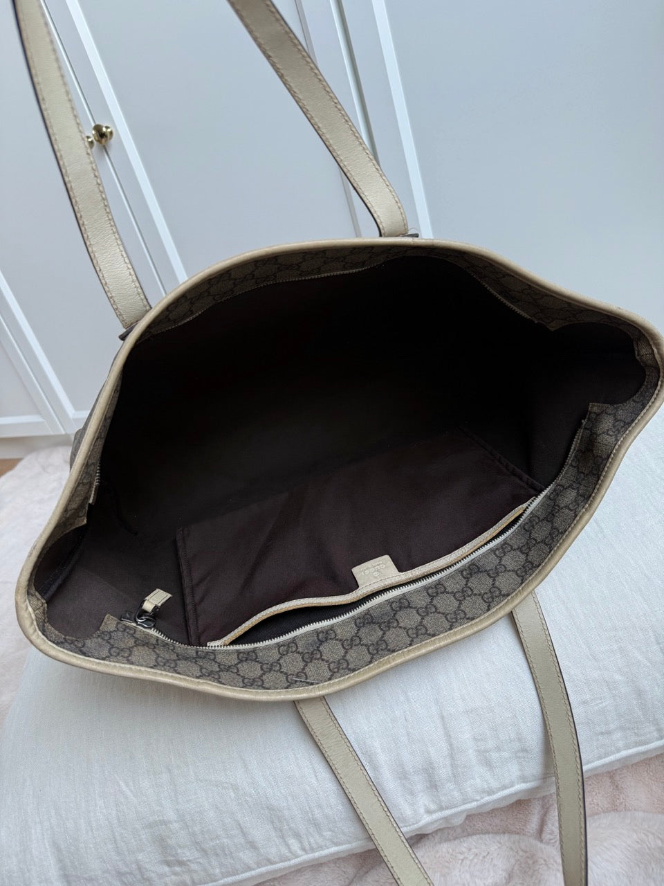 Gucci Monogram Tote Beige