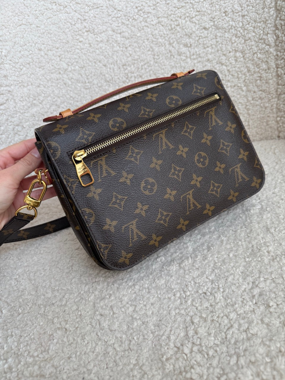 Louis Vuitton Metis