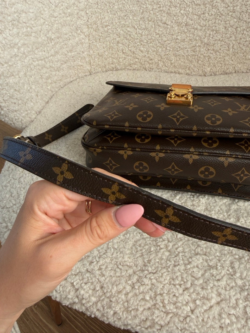 Louis Vuitton Metis