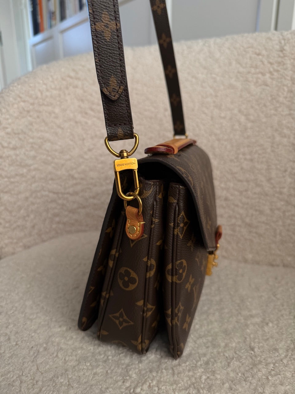 Louis Vuitton Metis