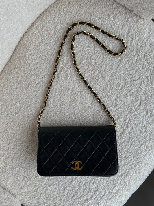 Chanel Full Flap 19"